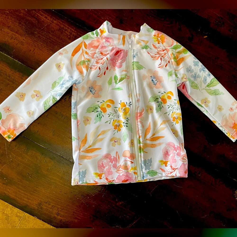 Kortni Jeane 12/18M Rashguard